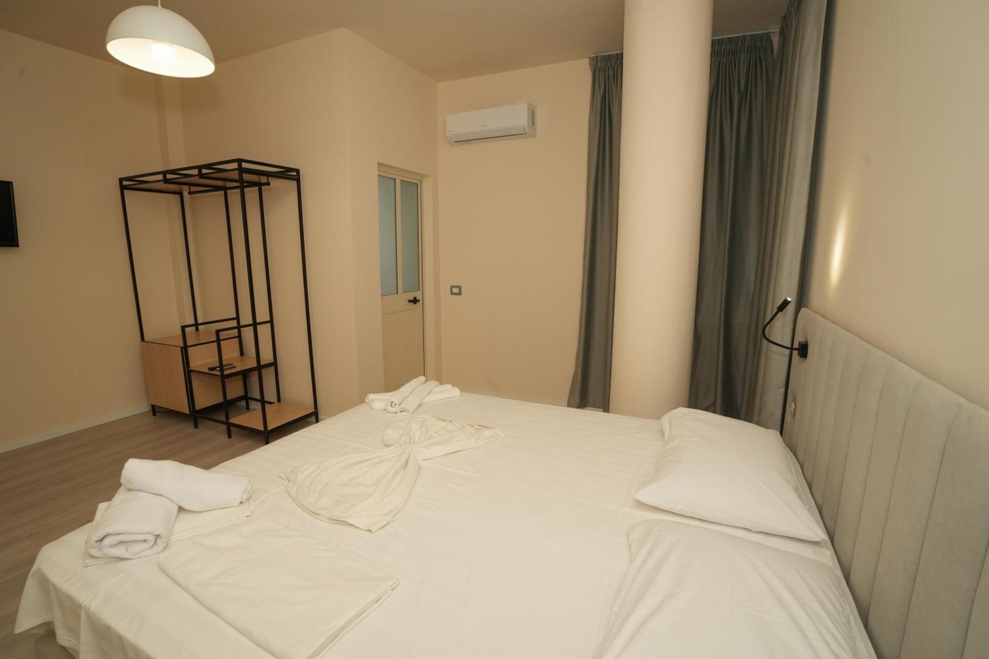 Sunset Hotel 4*